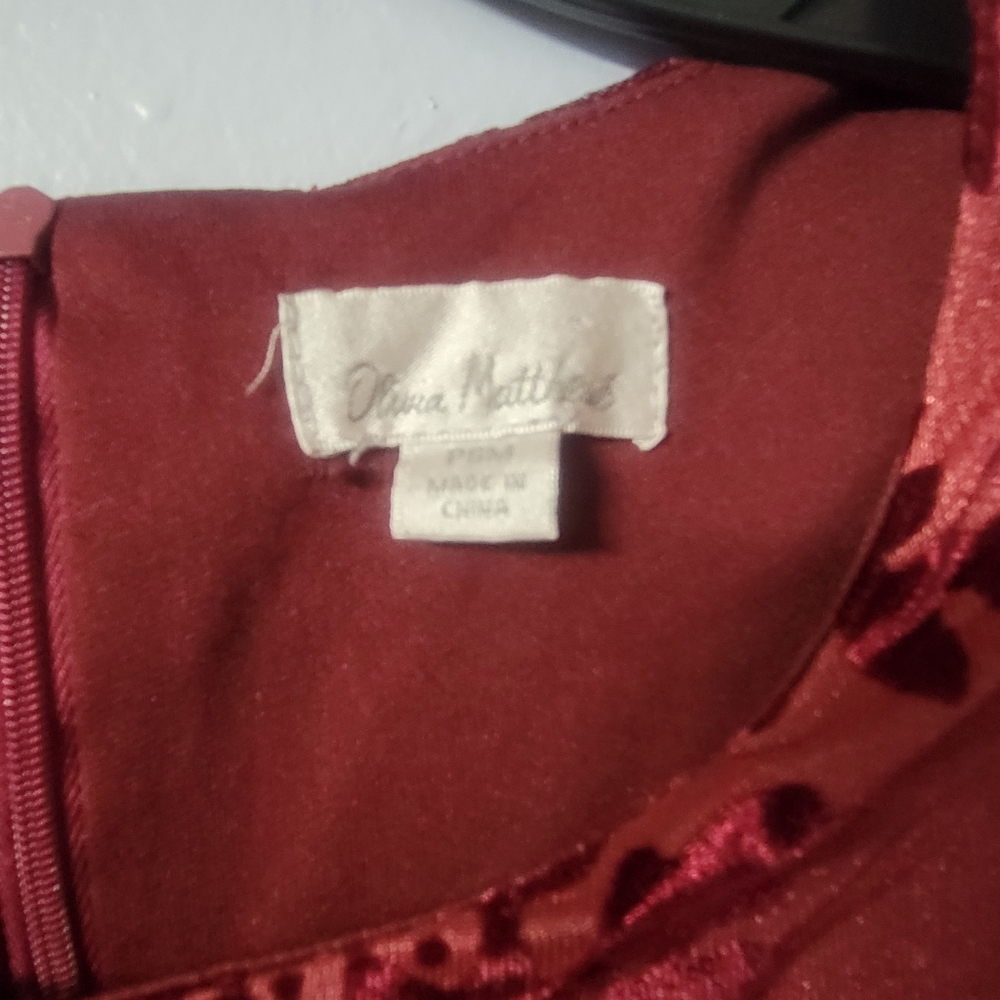 Dress - Picture 2 of 3
